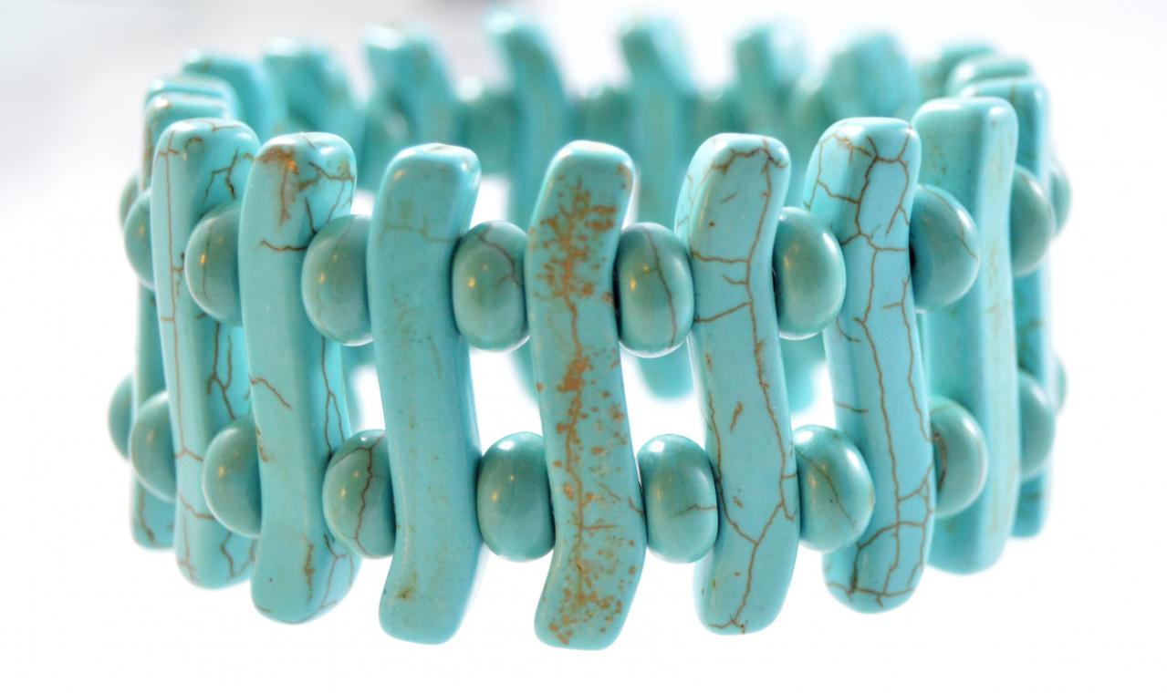 Boho Jewelry: Turquoise Cage Stretch Bracelet